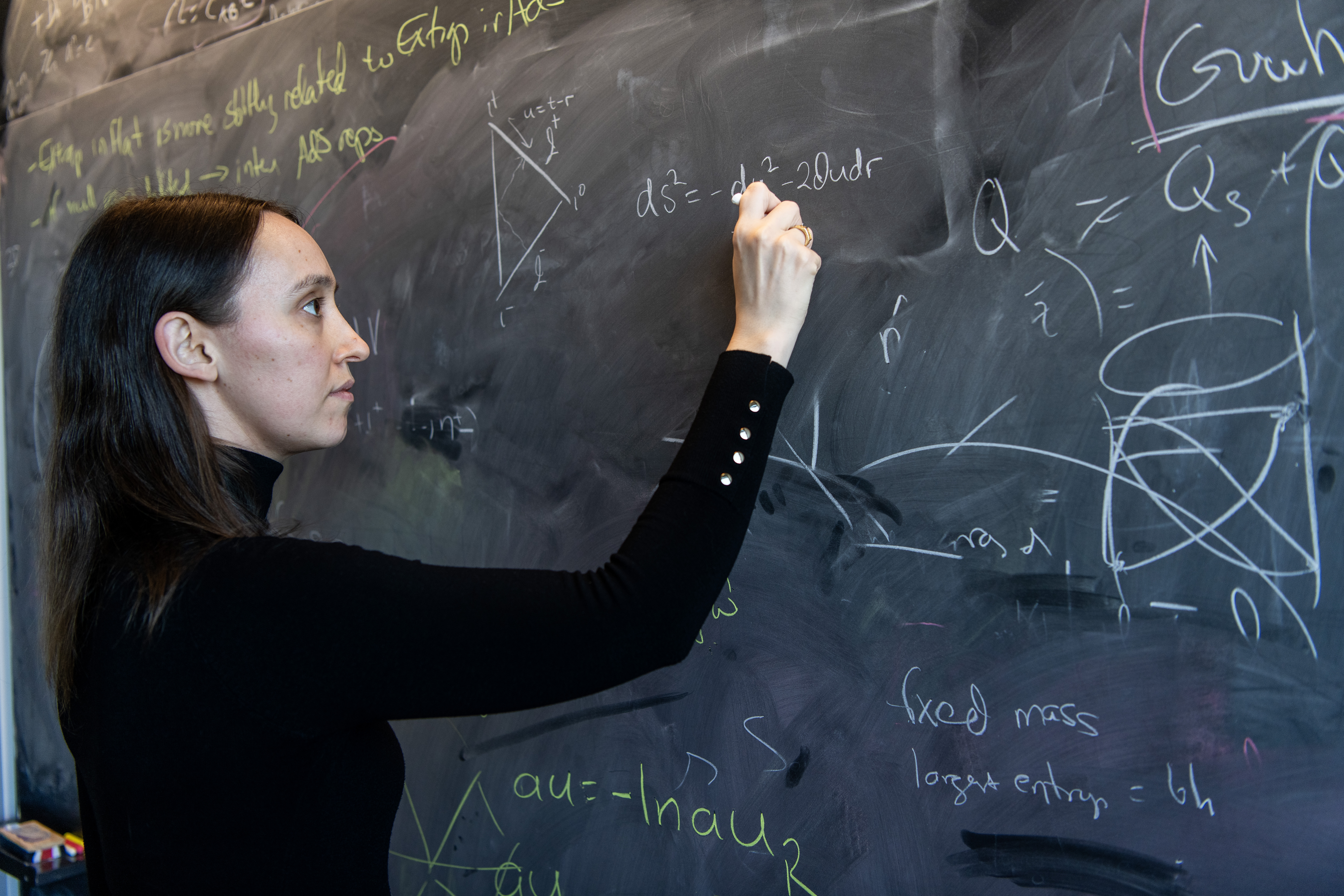 Kush është Sabrina Gonzalez Pasterski? Studime dhe kërkime në fizikën teorike.